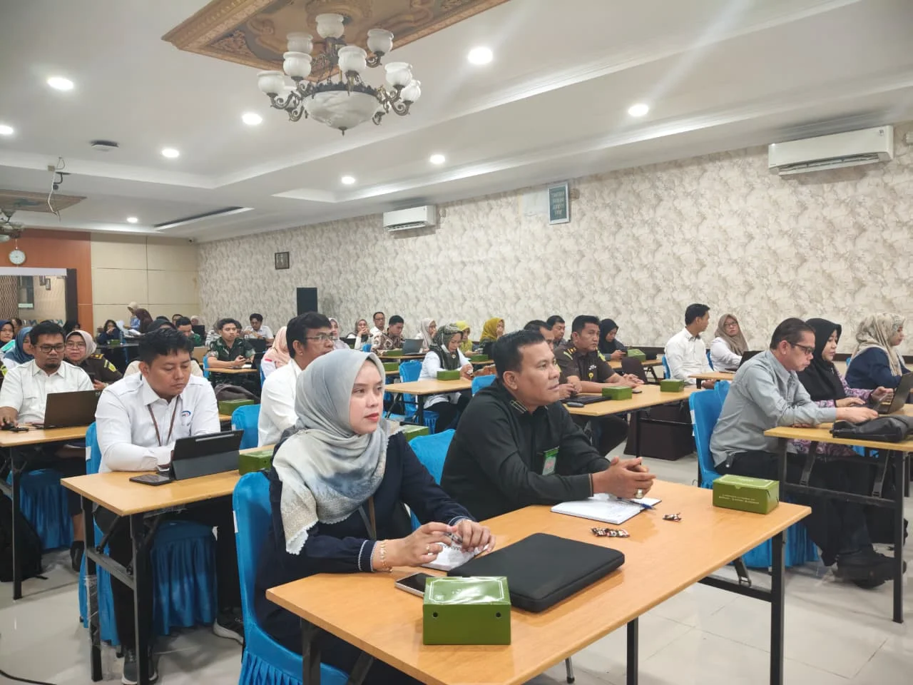 Pengadilan Militer I-03 Pekanbaru mengikuti kegiatan Bimbingan Teknis IKPA, Optimalisasi Belanja 53 dan Peningkatan Penggunaan CMS pada Satuan Kerja Lingkup KPPN Pekanbaru yang diselenggarakan oleh KPPN Pekanbaru secara luring pada Selasa, 22