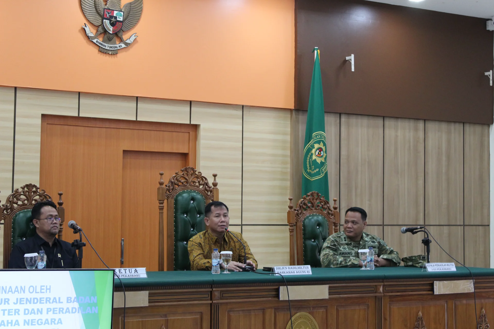 Pembinaan Direktur Jenderal Badan Peradilan Militer dan Peradilan Tata Usaha Negara di Pengadilan Militer I-03 Pekanbaru